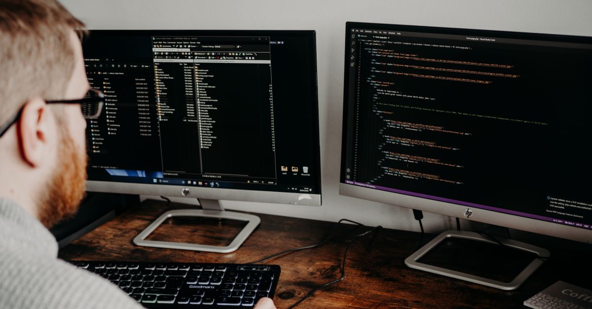 Wix vs Squarespace vs Hiring a Web Designer: Which Is Right for a Service Business? (2026)