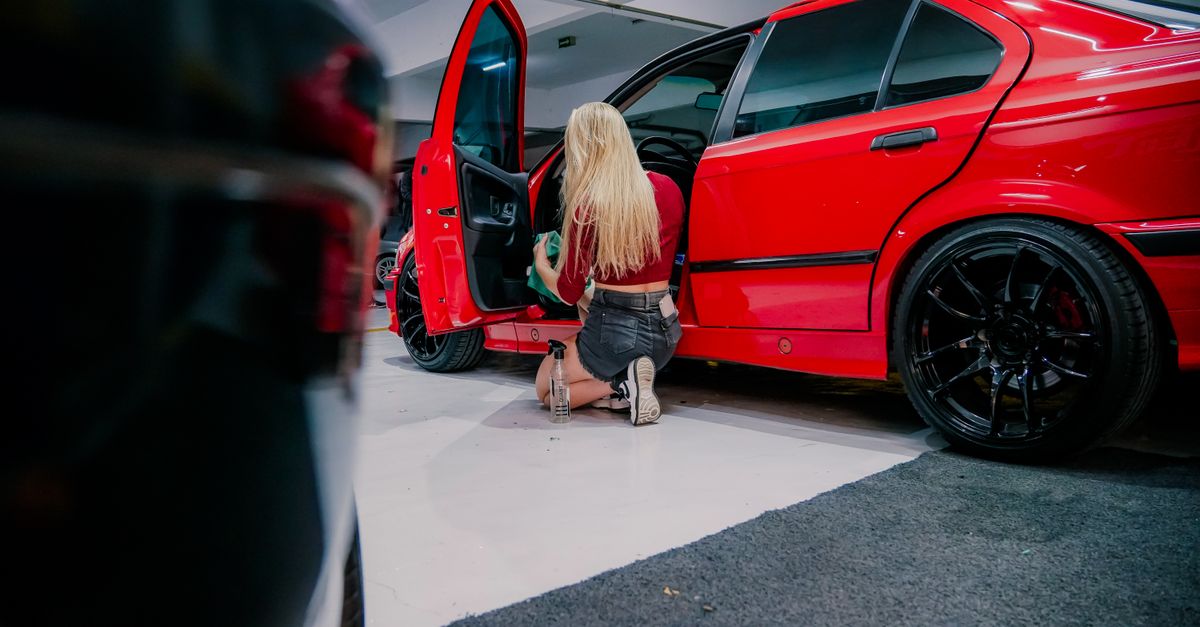 Auto detailers at work