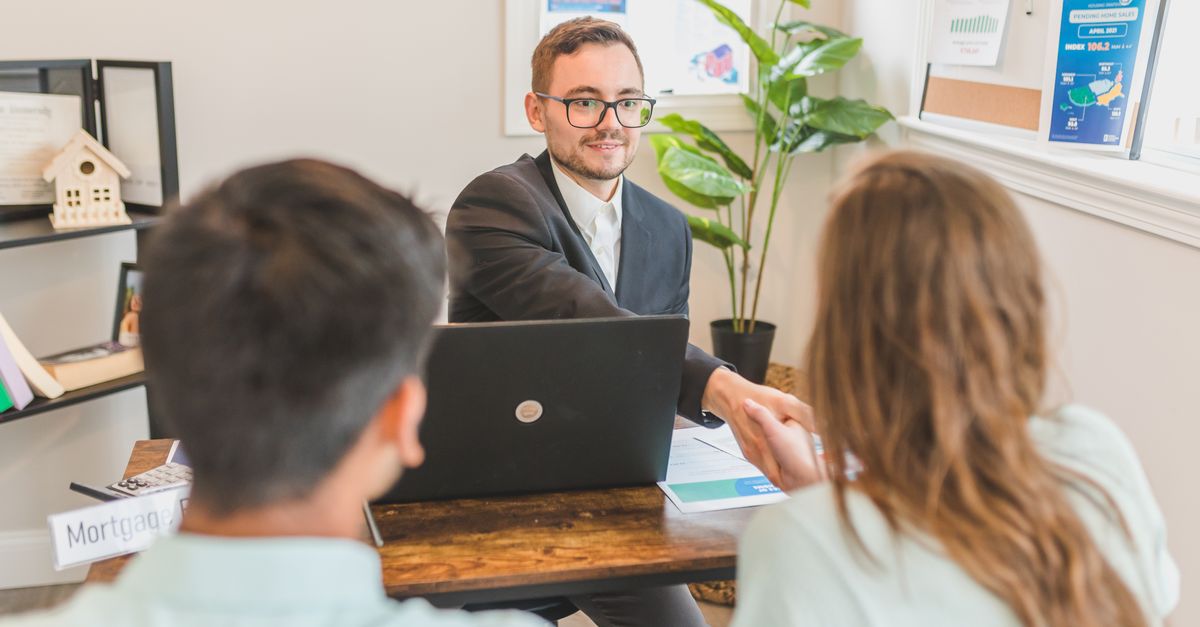 Financial Advisors at work