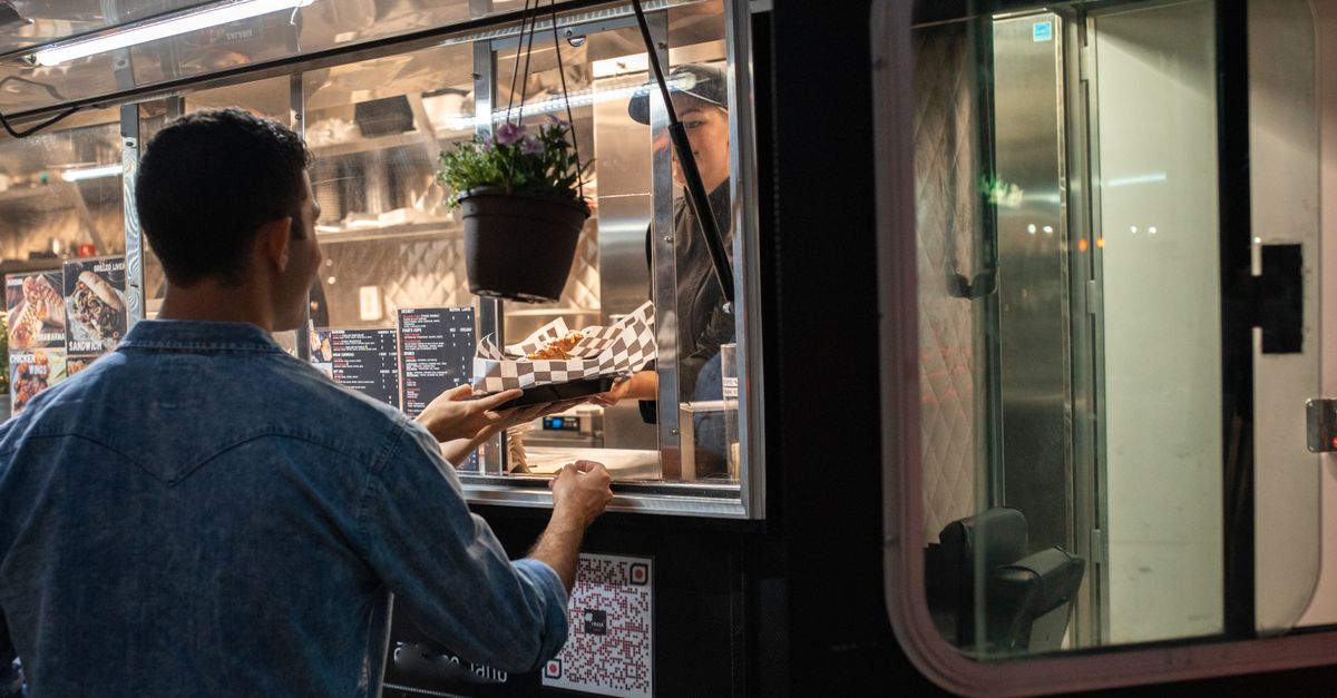Food Trucks at work