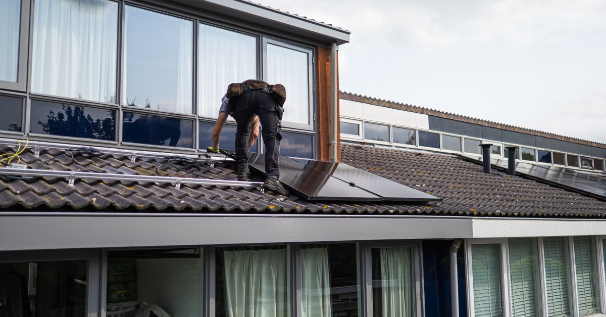Solar Installers at work